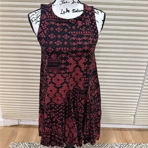 Black and Red Patterned Women's sleeveless shirt